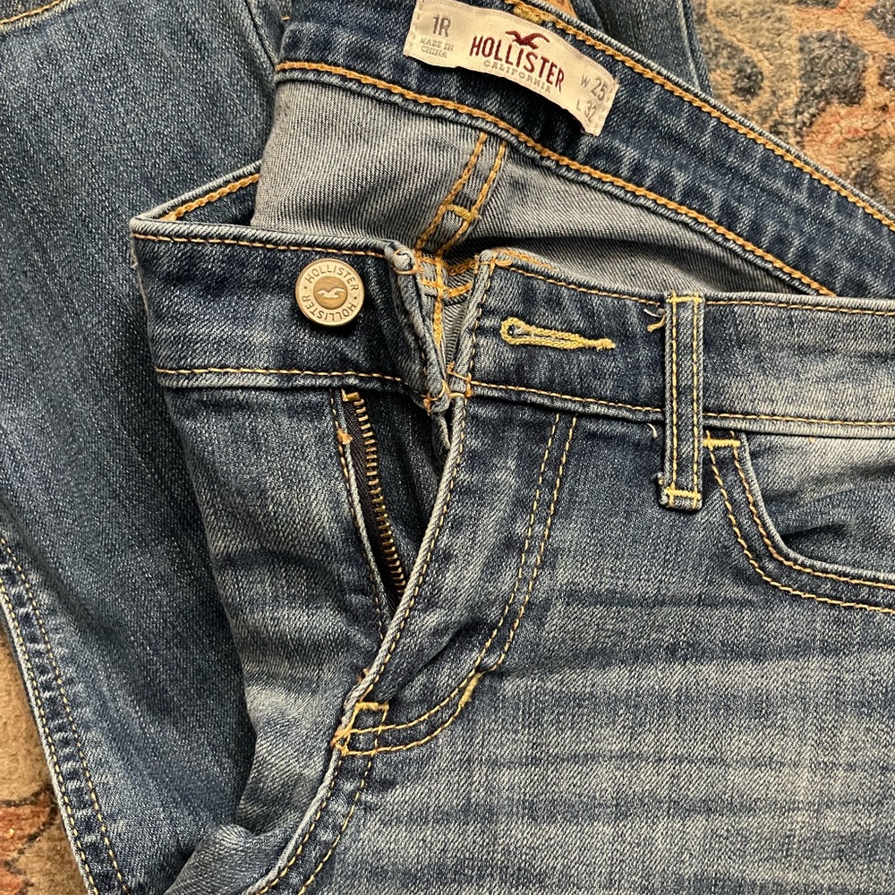 Hollister Women's Blue Jeans sz 1R